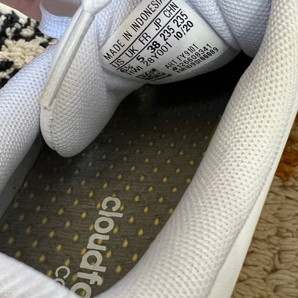 Women’s Adidas Advantage Shoes size 6.5 - Picture 10 of 10